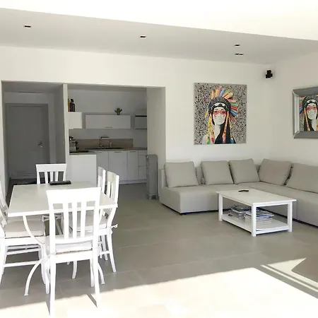 Superb Single Storey * Grimaud